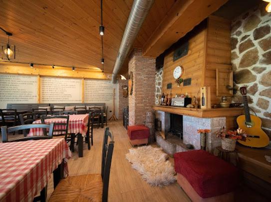 Vila Shen Maria Hotel Voskopoja Kültér fotó