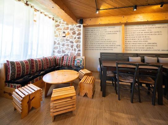 Vila Shen Maria Hotel Voskopoja Kültér fotó