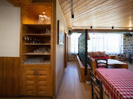 Vila Shen Maria Hotel Voskopoja Kültér fotó