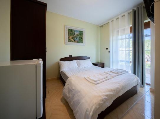 Vila Shen Maria Hotel Voskopoja Kültér fotó